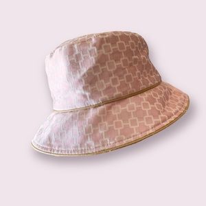 Nine West Bucket Hat Pale Pink Small Signs III